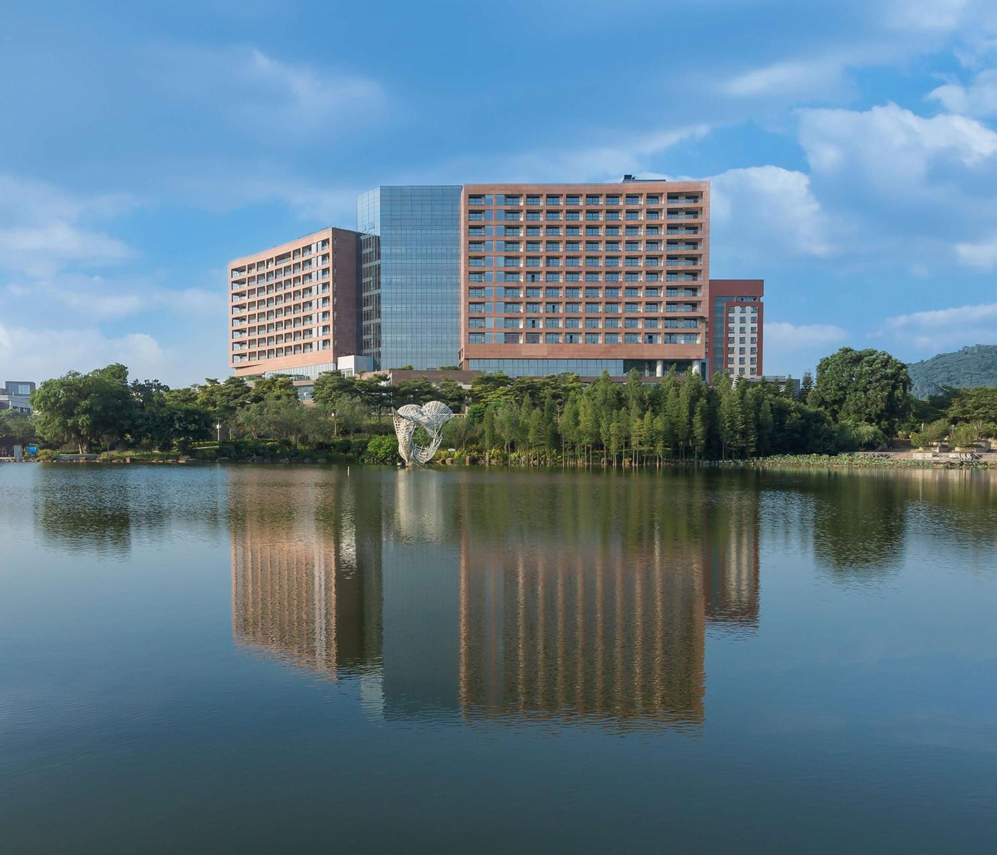 Doubletree By Hilton Hotel Guangzhou-Science City-Free Shuttle Bus To Canton Fair Complex And Dining Offer Exteriör bild
